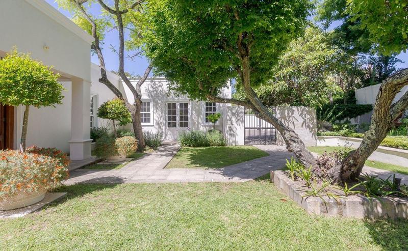 5 Bedroom Property for Sale in Constantia Upper Western Cape